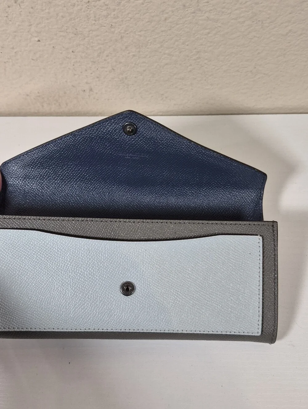 Coach Soft Wallet In Color-block - Picture 8 of 12